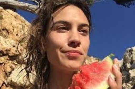 高迪自曝与大美的“网红恋曲”：酒店同房一幕、马赛克恋情与直播倦怠